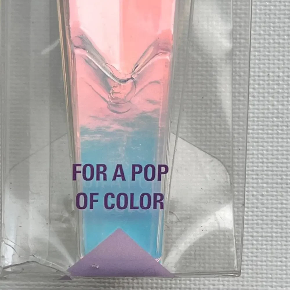 Real Techniques by Sam & Nic Limited Edition  Makeup Beauty Blush  Brush NWT